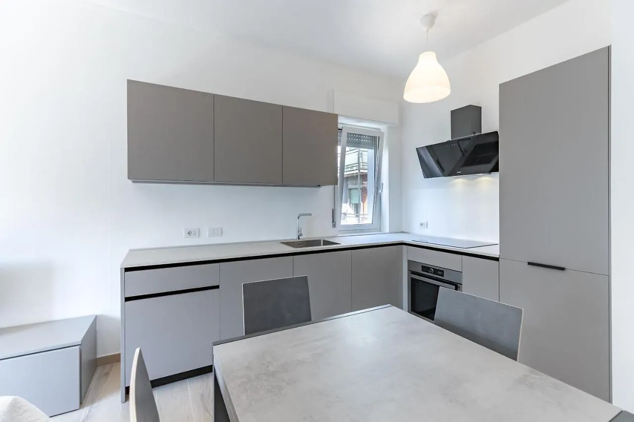 Alessia'S Flat- Milano M3 Corvetto Apartment 0*, Milan Italy