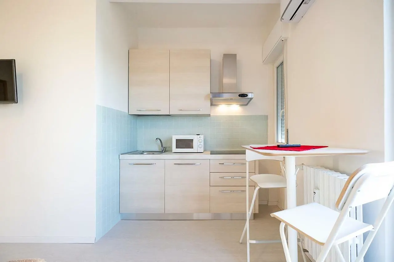 Alessia'S Flat- Milano M3 Corvetto Apartment 0*, Milan Italy